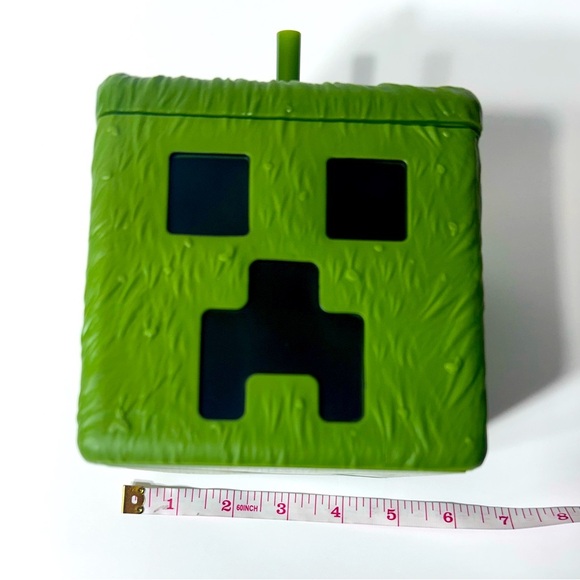 A Minecraft Movie - Creeper Cup w/ Straw - Brand New 🧱🧟♂️⛏️ - Picture 4 of 11